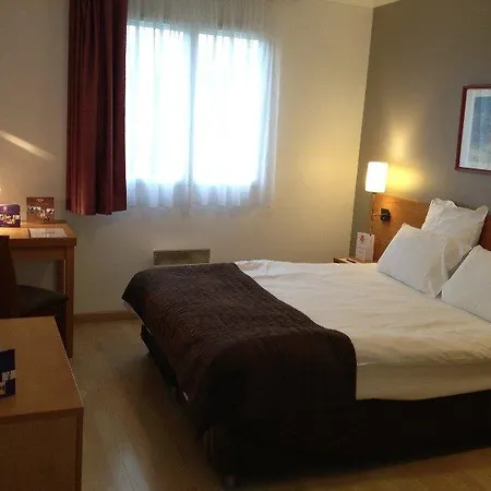Sejours & Affaires Le Magistere Aparthotel